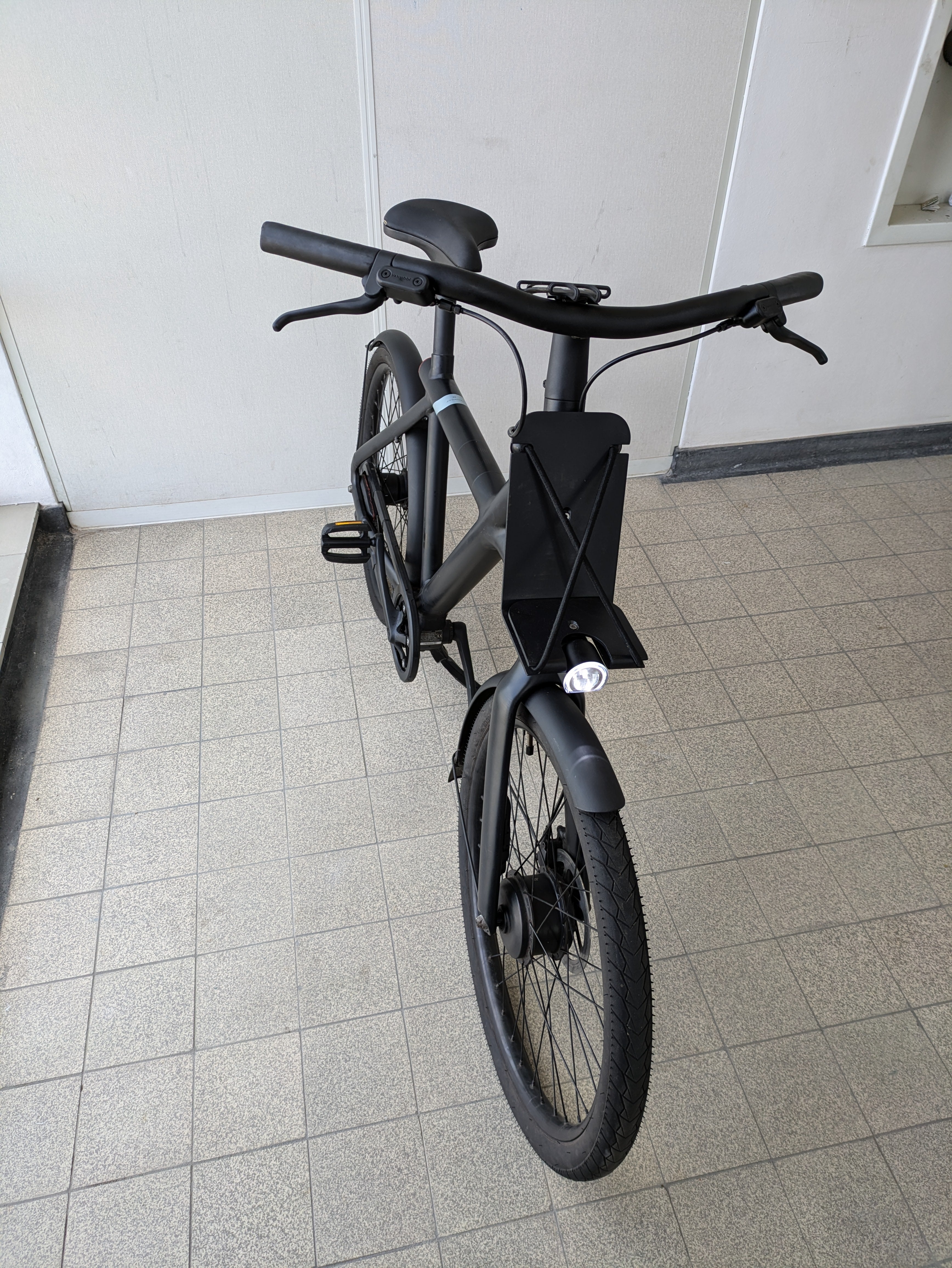 Vanmoof Bike With Integrated Lights VanMoof S5 Fully Charged